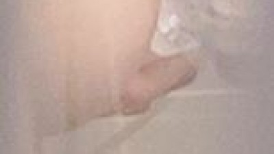 ㅇㅇㅍ는 샤워중